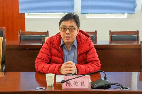 https://www.kluniv.edu.cn/__local/B/05/2E/F6ED289677B41A62B4E94C5ED3B_F4976C77_177C7.jpg