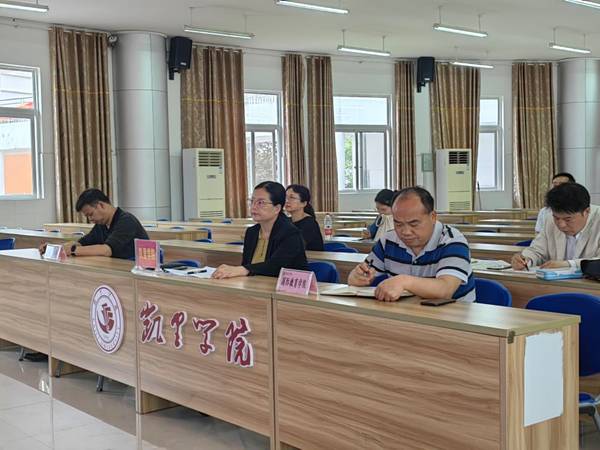 https://www.kluniv.edu.cn/__local/7/64/9C/884493D87A15DA6F9823F51AD81_810501B1_203FD.jpg