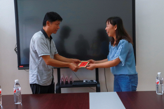 https://www.kluniv.edu.cn/__local/2/81/B8/FA30D74259D144E04657EC9A93A_77CD9669_C3C2A.png