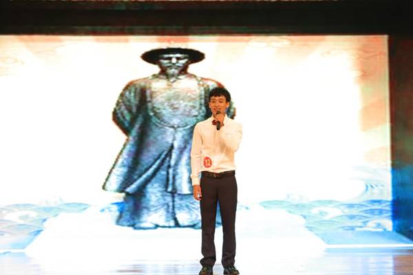 http://www.kluniv.edu.cn/__local/1/64/8E/300A3F6F9A31926D3C53457D52D_30FFF094_CDED.jpg