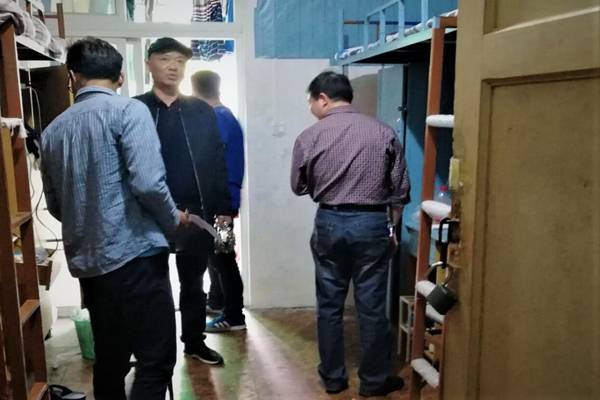 http://www.kluniv.edu.cn/__local/E/10/31/1F054B09E1B42D8394EEB7DD708_BF467D23_2AEDF.jpg