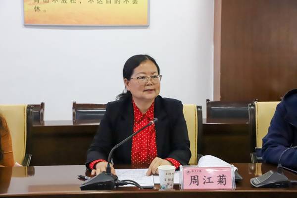 https://www.kluniv.edu.cn/__local/D/18/AA/DD53BE40BF7262C0E16AF8FCF75_500ACAE3_106F1.jpg