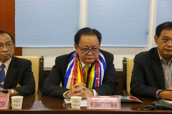 https://www.kluniv.edu.cn/__local/0/D6/D3/4FFDCF78B5EF0CD210C2B6C95E6_F18813A7_17013.jpg