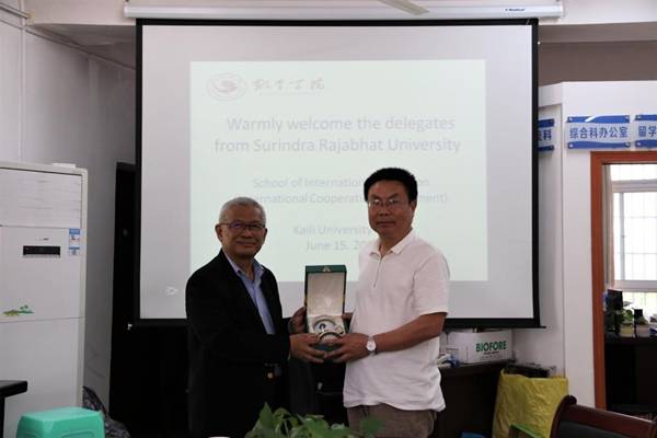 http://www.kluniv.edu.cn/__local/0/2F/DA/58AAECFE175650DF2FE8FD55A49_00E971D9_E7C2.jpg