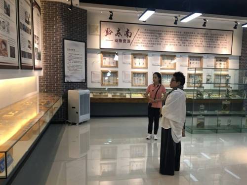 http://www.kluniv.edu.cn/__local/3/FE/D0/7ACA84559E930F8FC3A549EA934_C3A99130_346BF.jpg