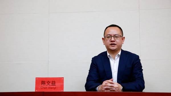 https://www.kluniv.edu.cn/__local/0/E7/73/2326452D67F3197D98957552822_FD1375E8_94FF.jpg