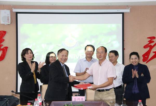 http://www.kluniv.edu.cn/__local/0/81/DE/29676DDA6F5FCCBF1149C1101A8_64302CD4_12A0E.jpg