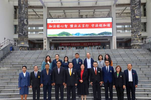 https://www.kluniv.edu.cn/__local/7/41/13/00D2ABD57754D543C3D3E9F6498_AA915A0F_232EE.jpg