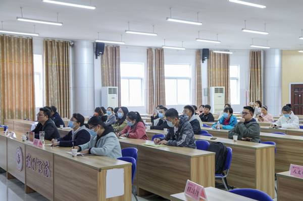 https://www.kluniv.edu.cn/__local/9/BF/CF/B482AF017CD8E8ECB89D2658341_A7C5B255_199BD.jpg