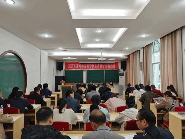 说明: C:\Users\lenovo\Desktop\开班3.jpg