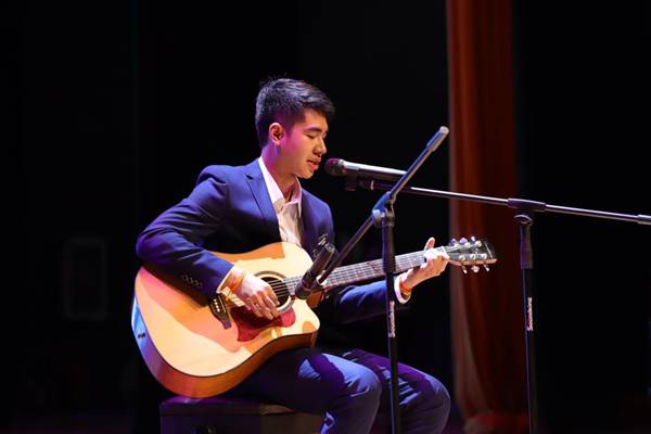 http://www.kluniv.edu.cn/__local/A/4A/2F/2AF42A03098ADBB87979D8B246D_100996C0_C838.jpg