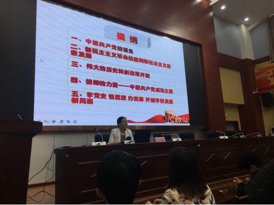 说明: https://www.kluniv.edu.cn/__local/E/95/66/C1603F6157780D1A9B88F0DF352_45114704_E18C0.png