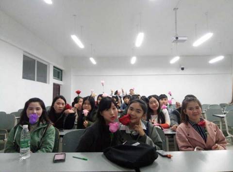 http://www.kluniv.edu.cn/_mediafile/web/2017/12/27/2ml5a2h0vv.jpg
