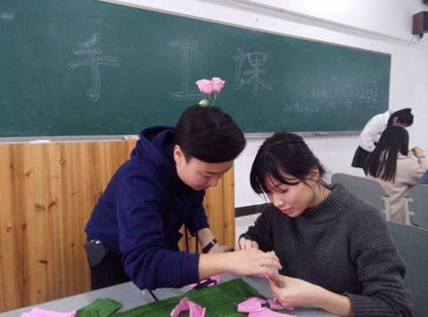 http://www.kluniv.edu.cn/_mediafile/web/2017/12/27/2l0o2yz0xc.jpg