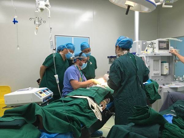 http://www.kluniv.edu.cn/_mediafile/web/2016/06/08/2j5tgvnrpy.jpg