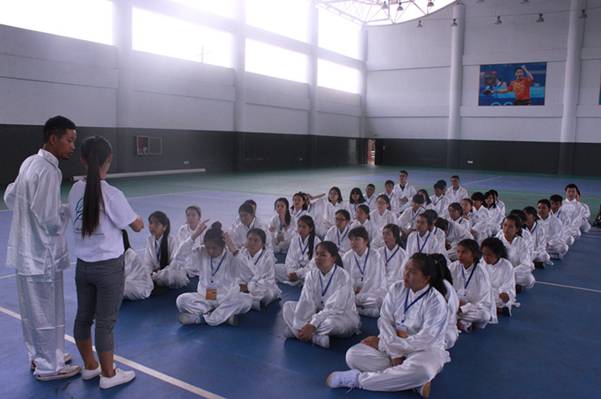 http://www.kluniv.edu.cn/_mediafile/web/2016/08/19/2xac3ecmsr.jpg