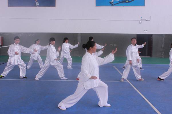 http://www.kluniv.edu.cn/_mediafile/web/2016/08/19/2her7lsmsx.jpg