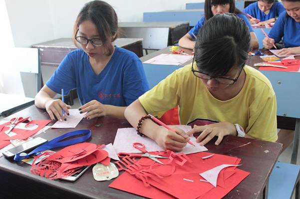 http://www.kluniv.edu.cn/_mediafile/web/2016/08/19/2tcvfqjmto.jpg