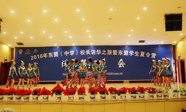 http://www.kluniv.edu.cn/_mediafile/web/2016/08/19/2ujwhmiw5n.jpg