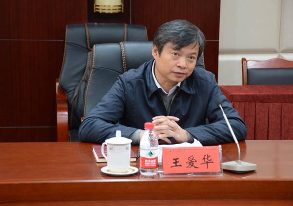 说明: http://www.kluniv.edu.cn/_mediafile/web/2016/11/11/1y7m8bnhow.jpg