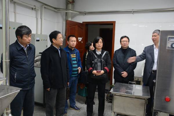 说明: http://www.kluniv.edu.cn/_mediafile/web/2016/11/11/1g0usmehlh.jpg
