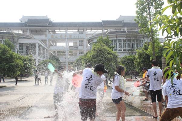 http://www.kluniv.edu.cn/_mediafile/web/2017/04/17/2tuw85kn6g.jpg