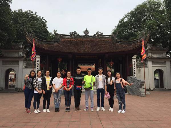 http://www.kluniv.edu.cn/_mediafile/web/2017/04/25/2mcs0thaam.jpg
