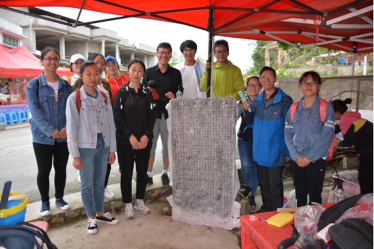 http://adweb.kluniv.edu.cn/__local/0/DD/16/80BD087E1F0D6BDE76564200109_912E1941_31C38.jpg